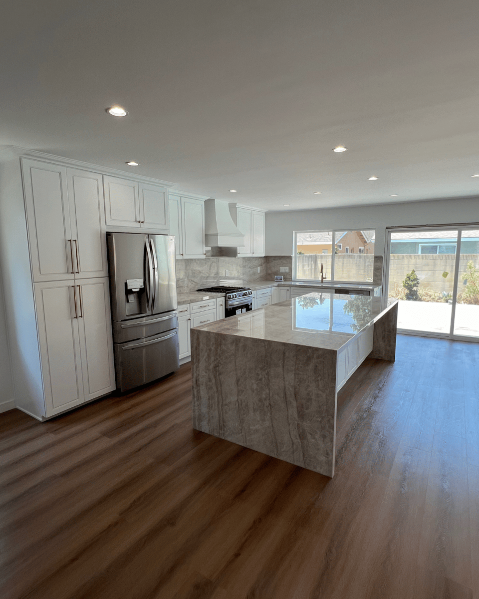 kitchen-remodel-stone-countertops-island-backsplash