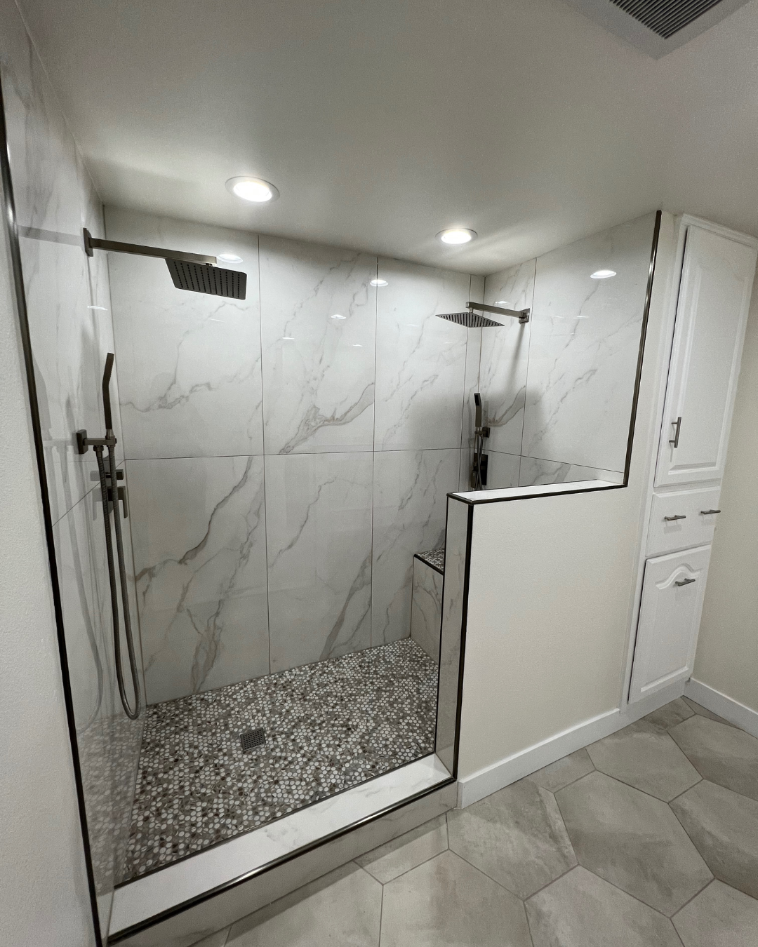 marble-walk-in-shower-bench-luxury-bathroom-renovation